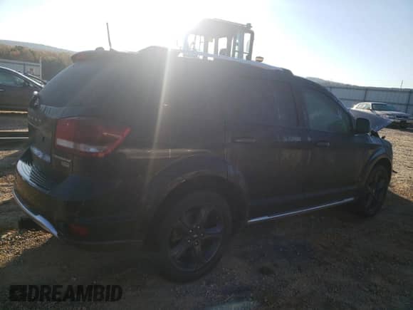 2018 Dodge Journey Crossroad with VIN 3C4PDCGGXJT515938, listed as a Copart auction lot 82551255 with 129,675 mi miles and Salvage title. Bid and sale history available at DreamBid. Image 3.