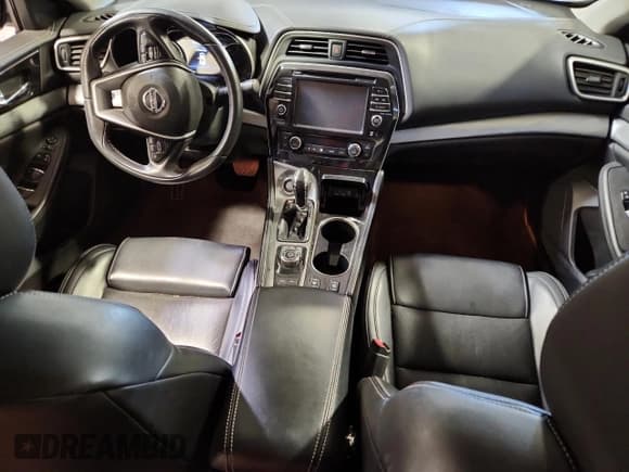 ✅ 2017 Nissan Maxima S • VIN: 1N4AA6AP6HC396550 • Лот: 80274585. Опубликован ранее на Copart с пробегом 73 339 миль. Бесплатный доступ к архиву аукционных продаж из США и подробный отчёт об истории автомобиля на DreamBid. Изображение 8.