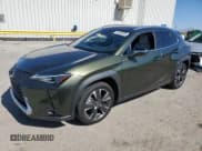 ✅ 2021 Lexus UX 200 • VIN: JTHX3JBH2M2032813 • Lot: 54450895. Listed on Copart with 25,763 mi. Free auction sales archive from the USA and detailed vehicle history report at DreamBid. Image 1.