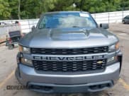 ✅ 2021 Chevrolet Silverado 1500 Custom • VIN: 1GCRYBEF3MZ105612 • Lot: 43072739. Wystawiony na IAAI z przebiegiem 52 798 mil. Bezpłatny archiwum sprzedaży aukcyjnych z USA i szczegółowy raport historii pojazdu na DreamBid. Zdjęcie 12.