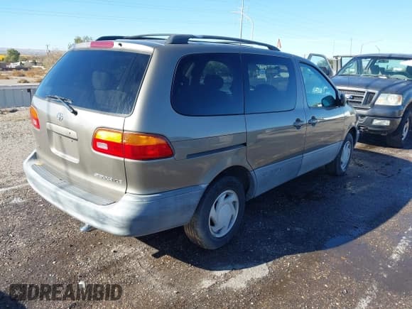 ✅ 1999 Toyota Sienna LE • VIN: 4T3ZF13C5XU149740 • Лот: 43611197. Опубликован ранее на IAAI с пробегом 203 045 миль. Бесплатный доступ к архиву аукционных продаж из США и подробный отчёт об истории автомобиля на DreamBid. Изображение 4.