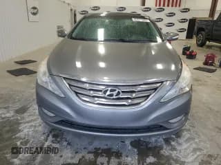 ✅ 2013 Hyundai Sonata SE • VIN: 5NPEC4AB2DH665074 • Lot: 82671065. Listed on Copart with 217,629 mi. Free auction sales archive from the USA and detailed vehicle history report at DreamBid. Image 5.