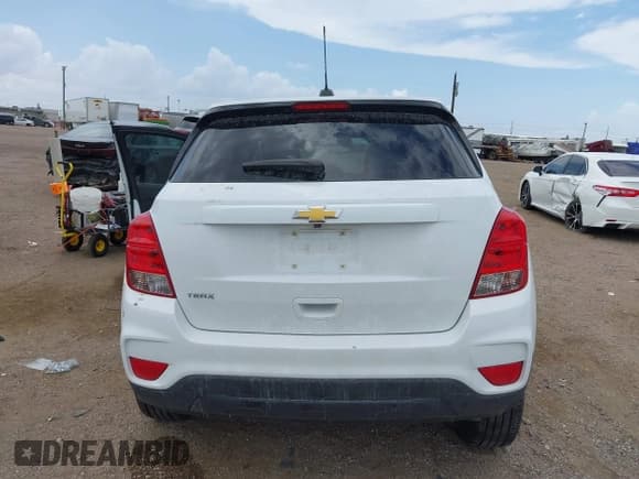 ✅ 2020 Chevrolet Trax LS • VIN: KL7CJKSB4LB042102 • Lot: 43098352. Wystawiony na IAAI z przebiegiem 42 059 mil. Bezpłatny archiwum sprzedaży aukcyjnych z USA i szczegółowy raport historii pojazdu na DreamBid. Zdjęcie 17.