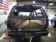 ✅ 2004 Ford Excursion Limited • VIN: 1FMSU43P94ED34013 • Lot: 79034774. Wystawiony na Copart z przebiegiem Nie podano. Bezpłatny archiwum sprzedaży aukcyjnych z USA i szczegółowy raport historii pojazdu na DreamBid. Zdjęcie 6.