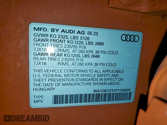 ✅ 2023 Audi Q3 S line Premium • VIN: WA1DECF31P1138666 • Lot: 95212885. Wystawiony na Copart z przebiegiem 40 888 mil. Bezpłatny archiwum sprzedaży aukcyjnych z USA i szczegółowy raport historii pojazdu na DreamBid. Zdjęcie 13.