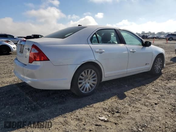 ✅ 2010 Ford Fusion Hybrid • VIN: 3FADP0L3XAR344428 • Lot: 92108485. Wystawiony na Copart z przebiegiem 175 446 mil. Bezpłatny archiwum sprzedaży aukcyjnych z USA i szczegółowy raport historii pojazdu na DreamBid. Zdjęcie 3.