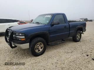 ✅ 2000 Chevrolet Silverado 1500 • VIN: 1GCEK14V9YZ235077 • Lot: 43021105. Listed on Copart with 172,099 mi. Free auction sales archive from the USA and detailed vehicle history report at DreamBid. Image 1.