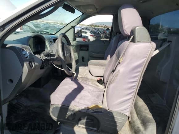 ✅ 2005 Ford F-150 XL • VIN: 1FTRF12W85NA98069 • Лот: 59182905. Опубликован ранее на Copart с пробегом 246 028 миль. Бесплатный доступ к архиву аукционных продаж из США и подробный отчёт об истории автомобиля на DreamBid. Изображение 7.