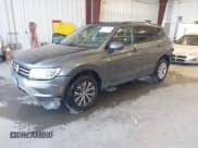 ✅ 2020 Volkswagen Tiguan S • VIN: 3VV0B7AX2LM178459 • Lot: 43227012. Wystawiony na IAAI z przebiegiem 86 147 mil. Bezpłatny archiwum sprzedaży aukcyjnych z USA i szczegółowy raport historii pojazdu na DreamBid. Zdjęcie 18.
