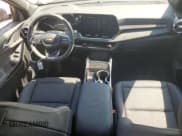 ✅ 2025 Chevrolet Equinox FWD LT • VIN: 3GNAXHEG3SL269840 • Lot: 63279155. Wystawiony na Copart z przebiegiem 3 439 mil. Bezpłatny archiwum sprzedaży aukcyjnych z USA i szczegółowy raport historii pojazdu na DreamBid. Zdjęcie 8.