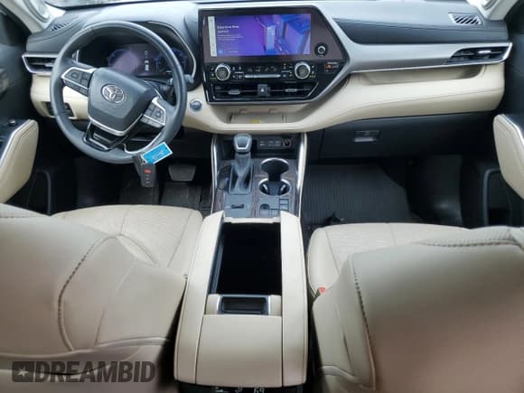 ✅ 2023 Toyota Highlander Hybrid Limited • VIN: 5TDXBRCHXPS575437 • Lot: 81708035. Wystawiony na Copart z przebiegiem 16 751 mil. Bezpłatny archiwum sprzedaży aukcyjnych z USA i szczegółowy raport historii pojazdu na DreamBid. Zdjęcie 8.