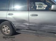 ✅ 2001 Lexus LX 470 • VIN: JTJHT00W113500583 • Lot: 42373922. Wystawiony na IAAI z przebiegiem 269 323 mil. Bezpłatny archiwum sprzedaży aukcyjnych z USA i szczegółowy raport historii pojazdu na DreamBid. Zdjęcie 6.