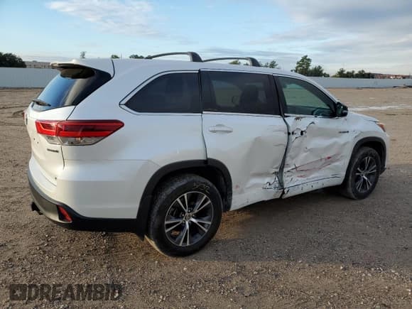 ✅ 2017 Toyota Highlander Hybrid LE • VIN: 5TDBGRFH0HS036057 • Лот: 76503063. Опубликован ранее на Copart с пробегом 114 802 миль. Бесплатный доступ к архиву аукционных продаж из США и подробный отчёт об истории автомобиля на DreamBid. Изображение 3.