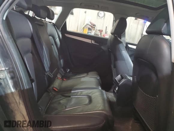 ✅ 2009 Audi A4 • VIN: WAUVG78K89A239111 • Лот: 87333464. Опубликован ранее на Copart с пробегом 156 699 миль. Бесплатный доступ к архиву аукционных продаж из США и подробный отчёт об истории автомобиля на DreamBid. Изображение 10.