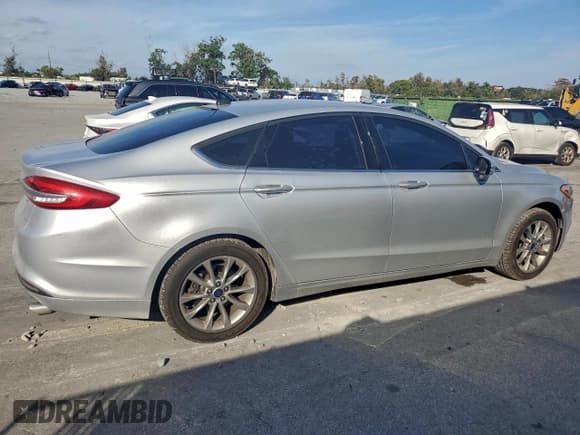 ✅ 2017 Ford Fusion SE • VIN: 3FA6P0H73HR156865 • Lot: 95604575. Listed on Copart with 151,860 mi. Free auction sales archive from the USA and detailed vehicle history report at DreamBid. Image 3.