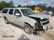 ✅ 2009 Chevrolet Suburban 2LT • VIN: 1GNGC56K99R109889 • Lot: 90428285. Wystawiony na Copart z przebiegiem 389 855 mil. Bezpłatny archiwum sprzedaży aukcyjnych z USA i szczegółowy raport historii pojazdu na DreamBid. Zdjęcie 4.