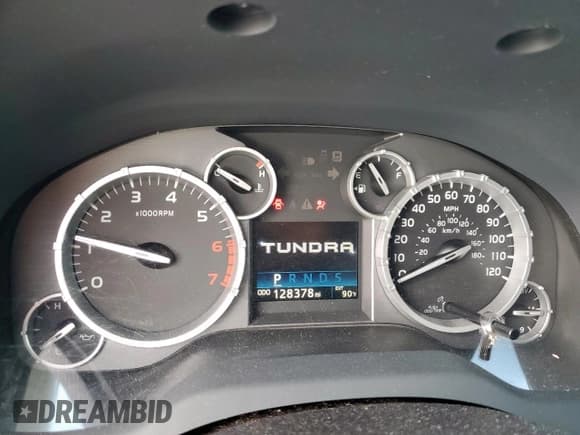 ✅ 2016 Toyota Tundra SR5 • VIN: 5TFEM5F1XGX097071 • Лот: 84192905. Опубликован ранее на Copart с пробегом 128 378 миль. Бесплатный доступ к архиву аукционных продаж из США и подробный отчёт об истории автомобиля на DreamBid. Изображение 9.