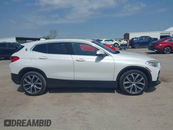 ✅ 2018 BMW X2 sDrive28i • VIN: WBXYJ3C39JEJ82408 • Lot: 41919498. Listed on IAAI with 121,403 mi. Free auction sales archive from the USA and detailed vehicle history report at DreamBid. Image 13.