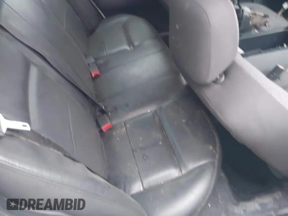 ✅ 2005 Ford Police Interceptor • VIN: 2FAFP71W75X120703 • Lot: 41256222. Listed on IAAI with 208,095 mi. Free auction sales archive from the USA and detailed vehicle history report at DreamBid. Image 8.