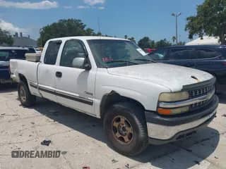 2002 Chevrolet Silverado 1500 LS with VIN 1GCEK19T12E201396, listed as a IAAI auction lot 42859981 with 266,290 mi miles and . Bid and sale history available at DreamBid. Image 1.