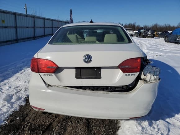 ✅ 2011 Volkswagen Jetta SE • VIN: 3VWDX7AJ3BM080629 • Lot: 42061065. Listed on Copart with 94,867 mi. Free auction sales archive from the USA and detailed vehicle history report at DreamBid. Image 6.