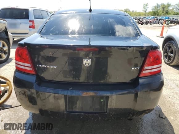 ✅ 2008 Dodge Avenger SXT • VIN: 1B3LC56K48N183400 • Lot: 70319274. Wystawiony na Copart z przebiegiem 194 752 mil. Bezpłatny archiwum sprzedaży aukcyjnych z USA i szczegółowy raport historii pojazdu na DreamBid. Zdjęcie 6.