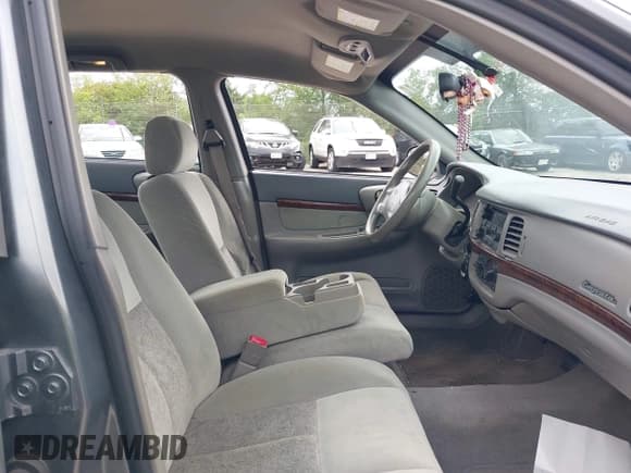 ✅ 2004 Chevrolet Impala • VIN: 2G1WF52E849197230 • Lot: 43030926. Listed on IAAI with 180,428 mi. Free auction sales archive from the USA and detailed vehicle history report at DreamBid. Image 5.