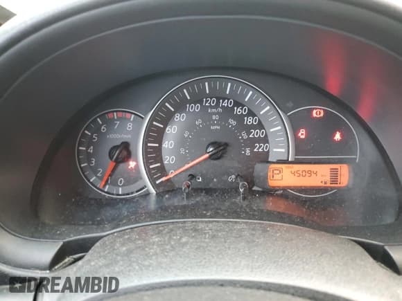 ✅ 2019 Nissan Micra S • VIN: 3N1CK3CP7KL235165 • Lot: 50174465. Wystawiony na Copart z przebiegiem 45 094 mil. Bezpłatny archiwum sprzedaży aukcyjnych z USA i szczegółowy raport historii pojazdu na DreamBid. Zdjęcie 9.