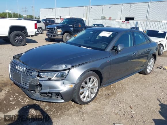 ✅ 2018 Audi A4 Premium • VIN: WAUKMAF46JA230115 • Лот: 43305085. Опубликован ранее на IAAI с пробегом 80 958 миль. Бесплатный доступ к архиву аукционных продаж из США и подробный отчёт об истории автомобиля на DreamBid. Изображение 17.