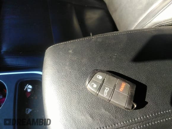 ✅ 2014 Dodge Durango SXT • VIN: 1C4RDHAG1EC360261 • Lot: 43434699. Wystawiony na IAAI z przebiegiem 188 079 mil. Bezpłatny archiwum sprzedaży aukcyjnych z USA i szczegółowy raport historii pojazdu na DreamBid. Zdjęcie 11.