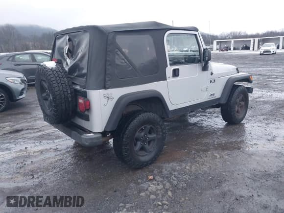 ✅ 2004 Jeep Wrangler X • VIN: 1J4FA39S84P758298 • Lot: 43844174. Listed on IAAI with 131,763 mi. Free auction sales archive from the USA and detailed vehicle history report at DreamBid. Image 4.