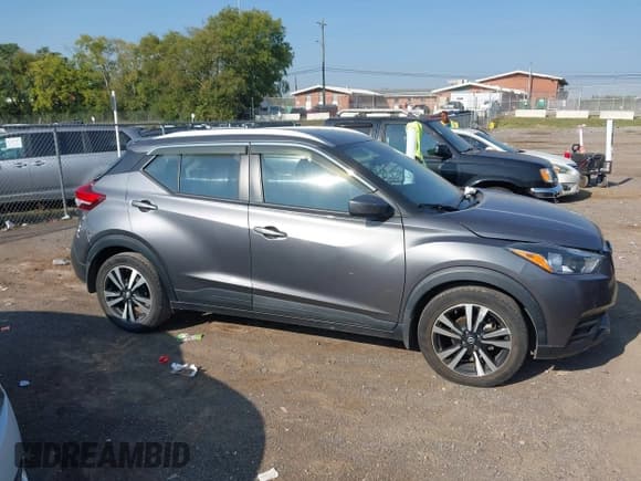✅ 2019 Nissan Kicks SV • VIN: 3N1CP5CU5KL470490 • Lot: 43234707. Listed on IAAI with 61,092 mi. Free auction sales archive from the USA and detailed vehicle history report at DreamBid. Image 13.