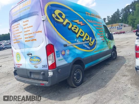 ✅ 2015 Ford Transit Cargo • VIN: 1FTNR2XG6FKA51879 • Lot: 42207467. Wystawiony na IAAI z przebiegiem 204 563 mil. Bezpłatny archiwum sprzedaży aukcyjnych z USA i szczegółowy raport historii pojazdu na DreamBid. Zdjęcie 4.