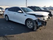 ✅ 2017 Kia Optima LX • VIN: 5XXGT4L32HG127846 • Lot: 90377605. Wystawiony na Copart z przebiegiem 154 126 mil. Bezpłatny archiwum sprzedaży aukcyjnych z USA i szczegółowy raport historii pojazdu na DreamBid. Zdjęcie 4.