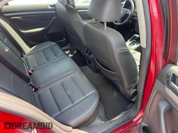 ✅ 2006 Volkswagen Jetta 2.5L • VIN: 3VWSG71K96M721224 • Лот: 69009845. Опубликован ранее на Copart с пробегом 164 443 миль. Бесплатный доступ к архиву аукционных продаж из США и подробный отчёт об истории автомобиля на DreamBid. Изображение 6.