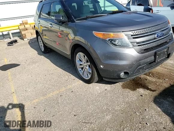 ✅ 2013 Ford Explorer Limited • VIN: 1FM5K8F85DGA79685 • Lot: 65715935. Wystawiony na Copart z przebiegiem 273 106 mil. Bezpłatny archiwum sprzedaży aukcyjnych z USA i szczegółowy raport historii pojazdu na DreamBid. Zdjęcie 14.