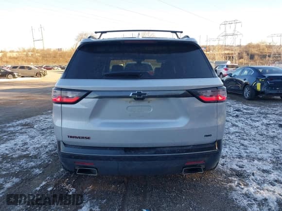 ✅ 2020 Chevrolet Traverse Premier • VIN: 1GNEVKKW0LJ296745 • Lot: 41284830. Listed on IAAI with 76,373 mi. Free auction sales archive from the USA and detailed vehicle history report at DreamBid. Image 17.