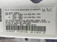 ✅ 2021 Toyota Tacoma SR • VIN: 3TYAX5GN7MT033552 • Lot: 43068415. Wystawiony na IAAI z przebiegiem 83 512 mil. Bezpłatny archiwum sprzedaży aukcyjnych z USA i szczegółowy raport historii pojazdu na DreamBid. Zdjęcie 9.