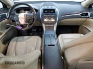 ✅ 2015 Lincoln MKZ • VIN: 3LN6L2J9XFR612236 • Lot: 87073075. Wystawiony na Copart z przebiegiem 59 043 mil. Bezpłatny archiwum sprzedaży aukcyjnych z USA i szczegółowy raport historii pojazdu na DreamBid. Zdjęcie 8.