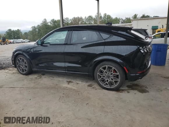 ✅ 2024 Ford Mustang Mach-E GT • VIN: 3FMTK4SX6RMA49119 • Lot: 82617905. Wystawiony na Copart z przebiegiem 14 783 mil. Bezpłatny archiwum sprzedaży aukcyjnych z USA i szczegółowy raport historii pojazdu na DreamBid. Zdjęcie 2.