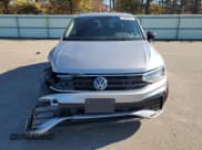 ✅ 2024 Volkswagen Tiguan SE R-Line Black • VIN: 3VV8B7AX6RM061141 • Лот: 82643365. Опубликован ранее на Copart с пробегом 23 513 миль. Бесплатный доступ к архиву аукционных продаж из США и подробный отчёт об истории автомобиля на DreamBid. Изображение 5.