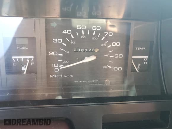 ✅ 1991 Nissan Frontier XE • VIN: 1N6SD11S1MC352721 • Лот: 75160204. Опубликован ранее на Copart с пробегом 236 723 миль. Бесплатный доступ к архиву аукционных продаж из США и подробный отчёт об истории автомобиля на DreamBid. Изображение 9.