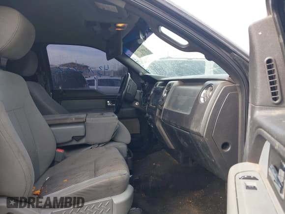 ✅ 2012 Ford F-150 XLT • VIN: 1FTFX1EF6CKE20749 • Lot: 43705232. Listed on IAAI with 247,967 mi. Free auction sales archive from the USA and detailed vehicle history report at DreamBid. Image 5.