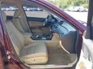 ✅ 2012 Honda Accord EX-L • VIN: 1HGCP2F80CA137893 • Lot: 42823130. Wystawiony na IAAI z przebiegiem 126 654 mil. Bezpłatny archiwum sprzedaży aukcyjnych z USA i szczegółowy raport historii pojazdu na DreamBid. Zdjęcie 5.