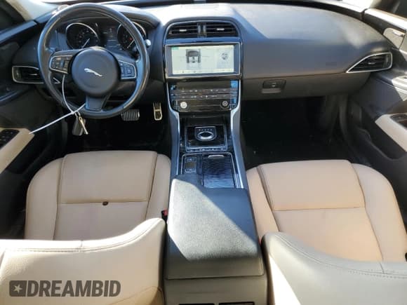 ✅ 2019 Jaguar XE 25t Premium • VIN: SAJAJ4FX9KCP49914 • Lot: 42342175. Listed on Copart with 69,223 mi. Free auction sales archive from the USA and detailed vehicle history report at DreamBid. Image 8.