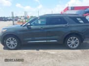 ✅ 2023 Ford Explorer XLT • VIN: 1FMSK7DH7PGC37612 • Lot: 42252633. Wystawiony na IAAI z przebiegiem 27 142 mil. Bezpłatny archiwum sprzedaży aukcyjnych z USA i szczegółowy raport historii pojazdu na DreamBid. Zdjęcie 15.