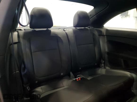 ✅ 2016 Volkswagen Beetle Classic • VIN: 3VWF17AT6GM611728 • Lot: 70389565. Listed on Copart with 35,022 mi. Free auction sales archive from the USA and detailed vehicle history report at DreamBid. Image 10.