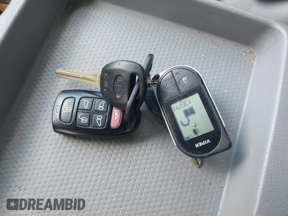 ✅ 2011 Kia Sedona EX • VIN: KNDMH4C72B6399035 • Lot: 42574333. Listed on IAAI with 177,675 mi. Free auction sales archive from the USA and detailed vehicle history report at DreamBid. Image 11.