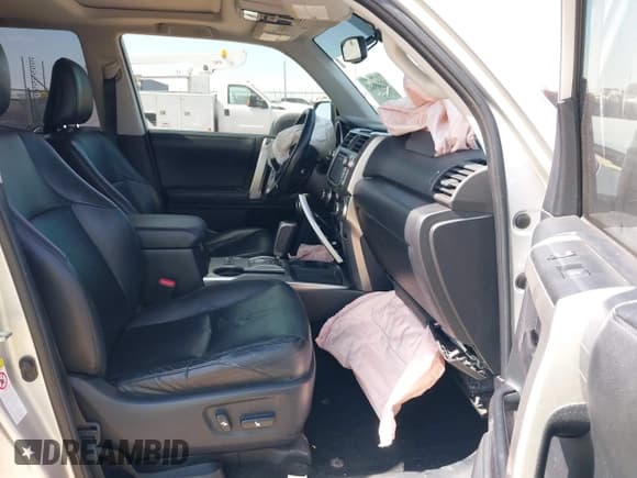 ✅ 2013 Toyota 4Runner SR5 • VIN: JTEZU5JRXD5064198 • Lot: 43368642. Wystawiony na IAAI z przebiegiem 134 330 mil. Bezpłatny archiwum sprzedaży aukcyjnych z USA i szczegółowy raport historii pojazdu na DreamBid. Zdjęcie 5.