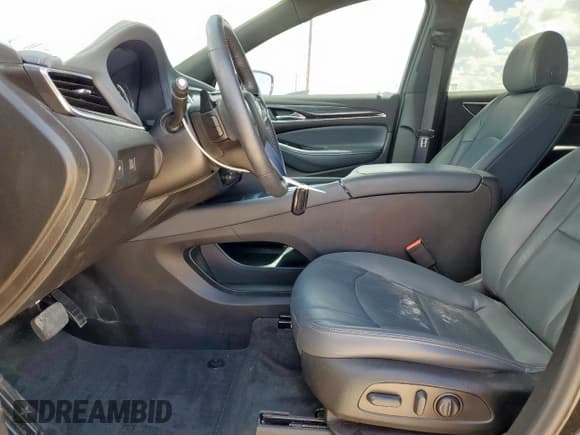 ✅ 2022 Buick Enclave Essence • VIN: 5GAERBKW2NJ149604 • Lot: 70823875. Listed on Copart with 64,273 mi. Free auction sales archive from the USA and detailed vehicle history report at DreamBid. Image 7.